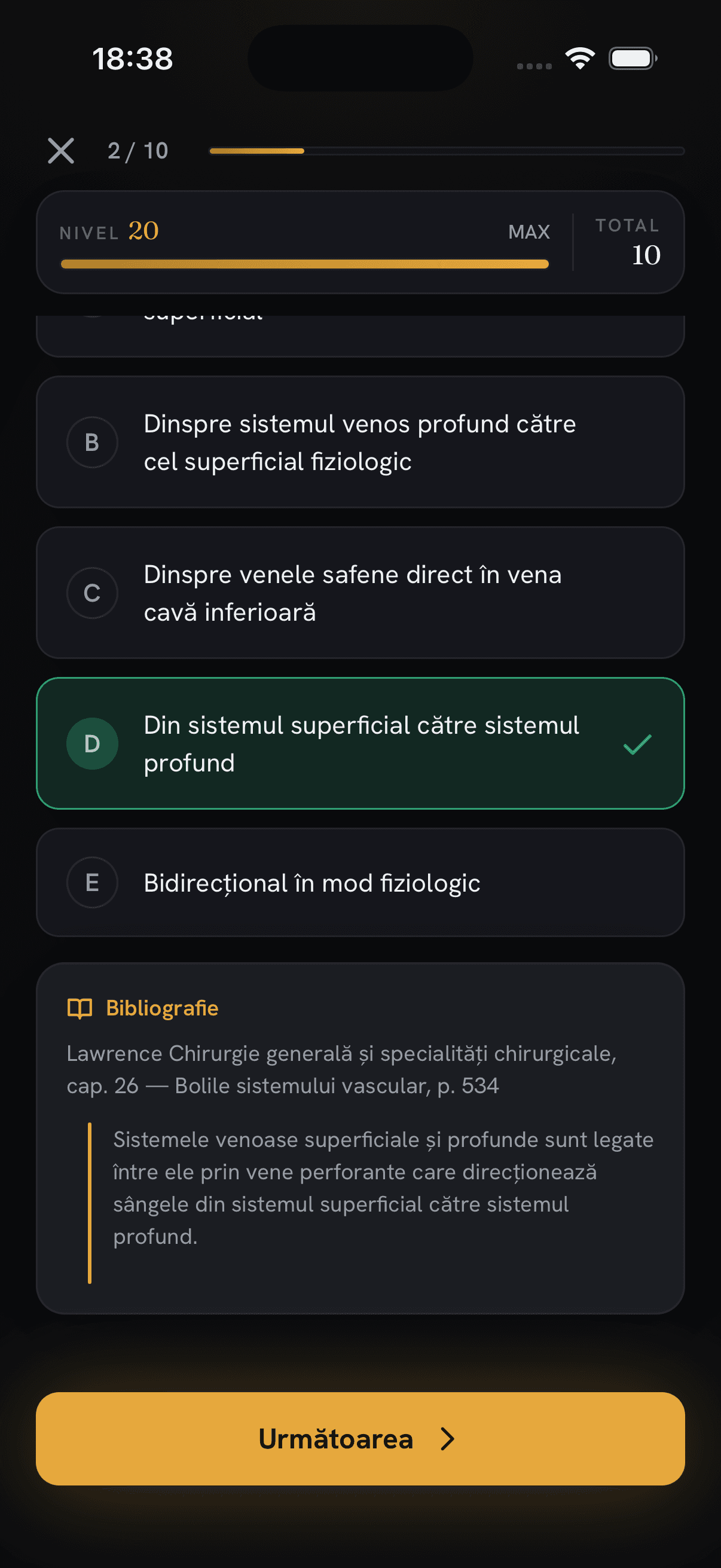 Ecran din aplicație cu o grilă rezolvată corect și cardul de bibliografie deschis dedesubt.